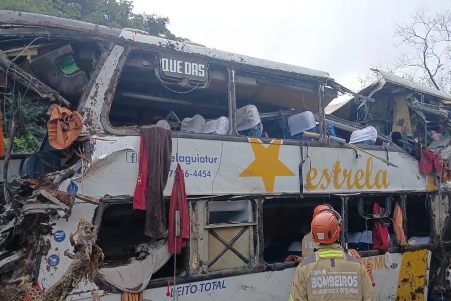 Tragedia en Río de Janeiro: Accidente de autobús deja 10 muertos