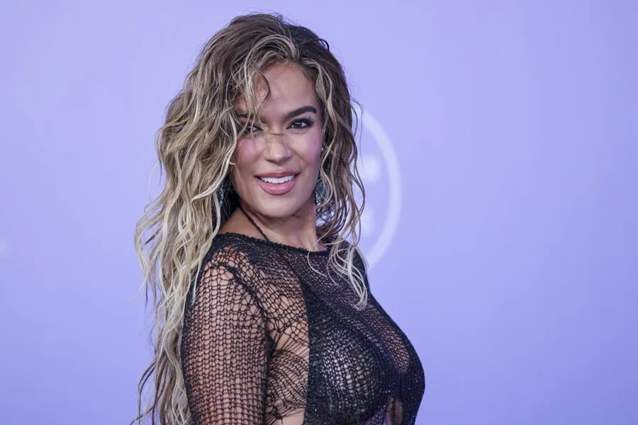 Karol G Desvela su Dolor y Desamor en Nuevo Álbum
