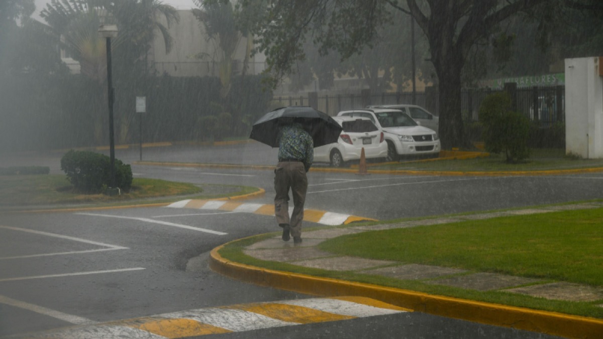 Semana Inicia con Lluvias y Vientos Fuertes en República Dominicana