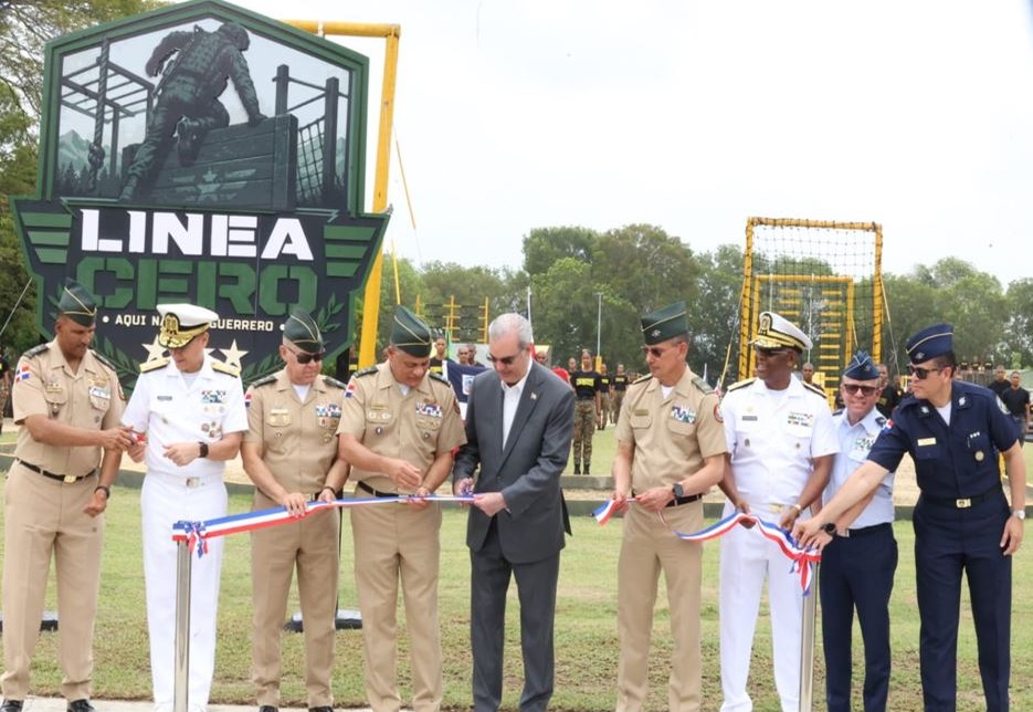 Presidente Abinader Impulsa Modernización de las Fuerzas Armadas ante Desafíos de Seguridad
