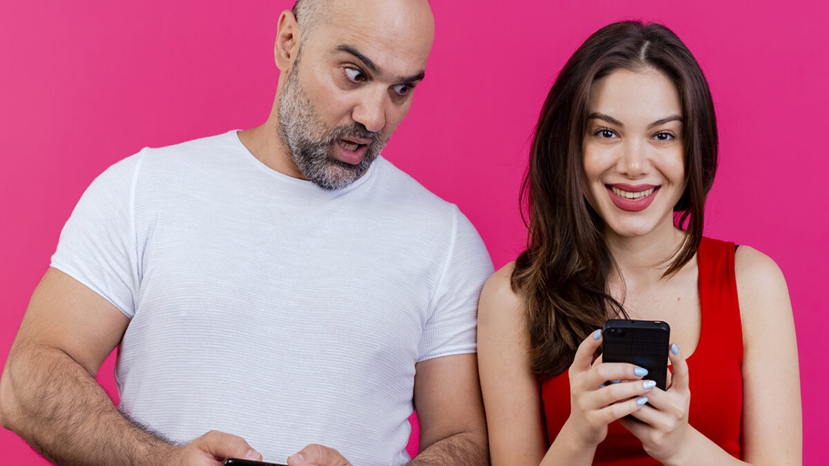 La Ubicación Compartida: ¿Confianza o Control en la Pareja?