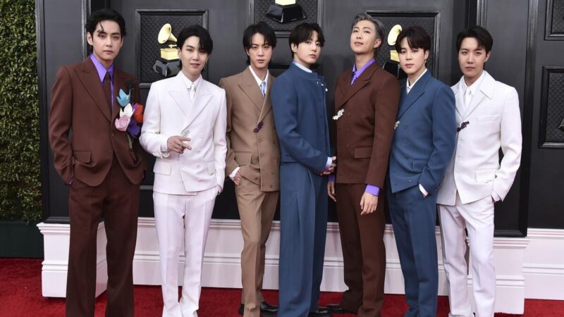 V de BTS Confiesa Problemas de Audición Durante su Servicio Militar