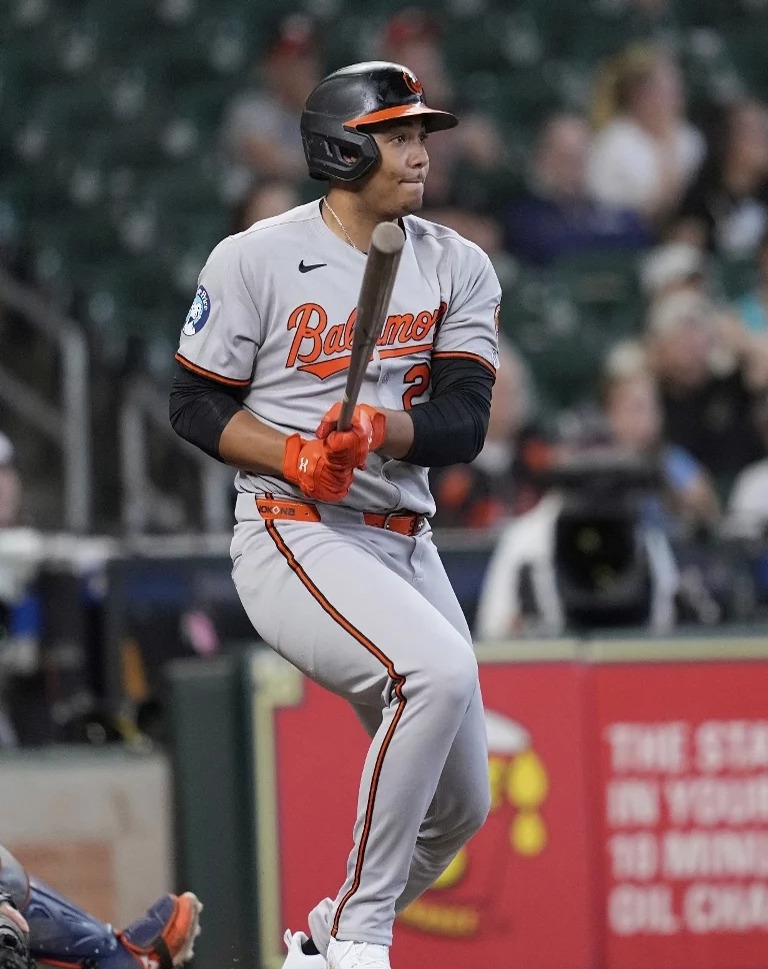 Samuel Basallo Resurge con Jonrón Clave para los Orioles
