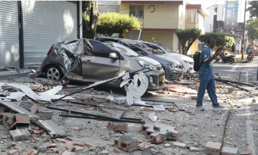 Medellín Evalúa Daños Leves Tras Fuerte Sismo en Colombia