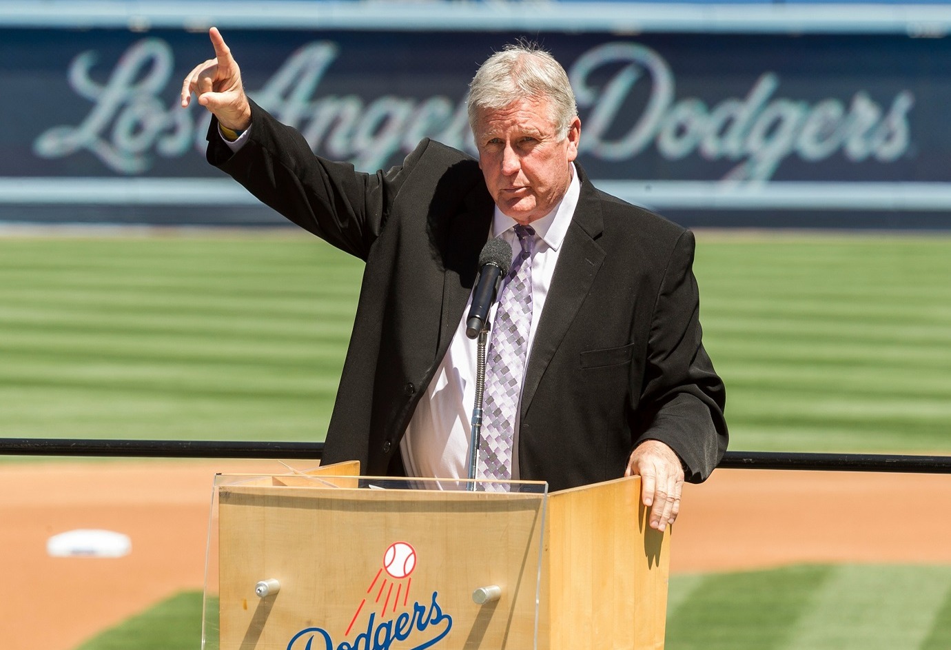 Fallece Tommy John, el ícono del béisbol que transformó la medicina deportiva