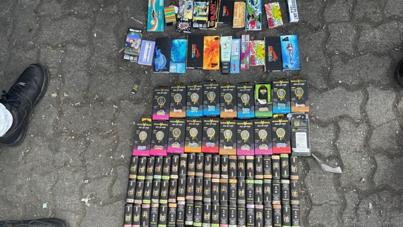 DNCD Incauta 100 Vapers con Marihuana Líquida en Puerto de Haina