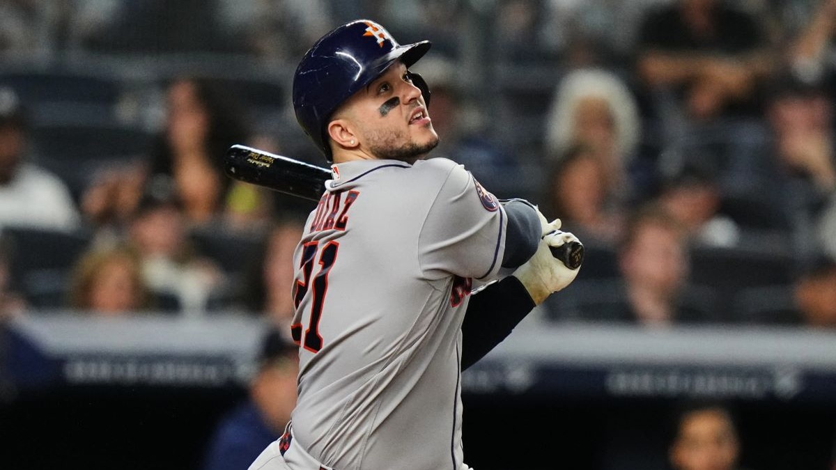 Astros Superan a Yankees en un Emocionante Inicio de Serie