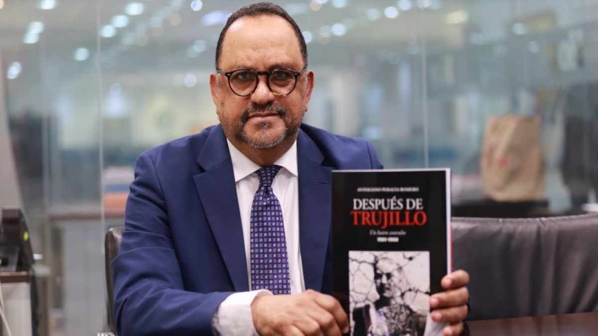 Antoliano Peralta Presenta ‘Después de Trujillo’: Un Análisis del Convulso Lustro 1961-1966
