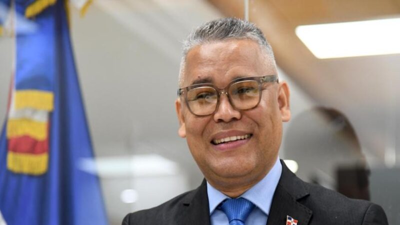 Carlos Peña Invita a los Dominicanos a Unirse a GenS para una Nueva Era de Restauración Nacional