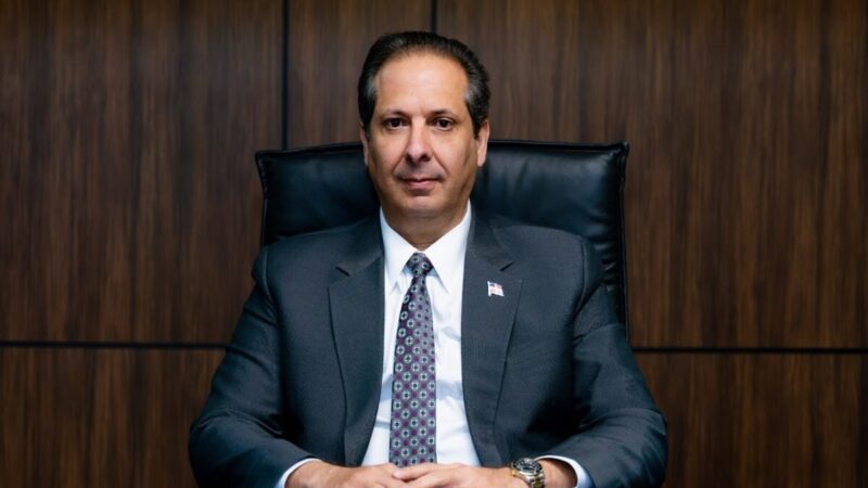 Ministro de Salud Advierte sobre Precauciones ante Intensas Olas de Calor