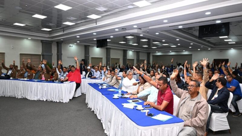 Docentes Dominicanos Inician Jornada Reivindicativa con Medidas Simbólicas