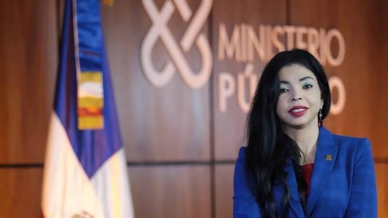 Yeni Berenice Reynoso Ofrece Declaraciones Exclusivas en el Almuerzo del Grupo Corripio