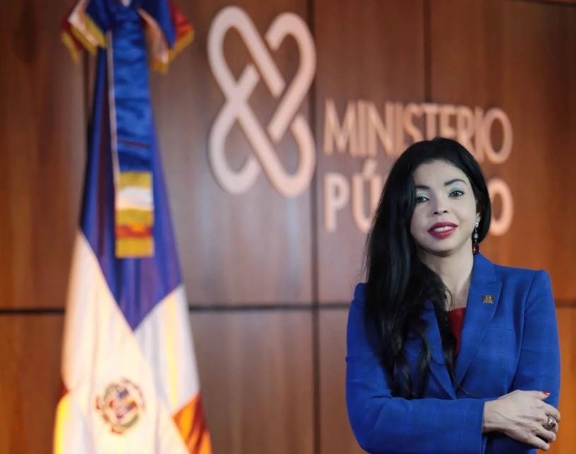 Yeni Berenice Reynoso Ofrece Declaraciones Exclusivas en el Almuerzo del Grupo Corripio