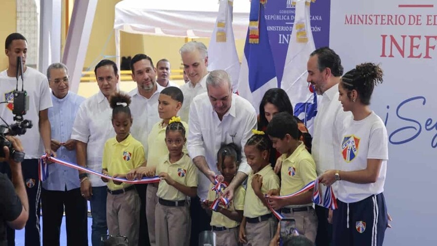 Inauguran Nuevo Techado en Centro Educacional Santo Cura de Ars para Impulsar la Comunidad