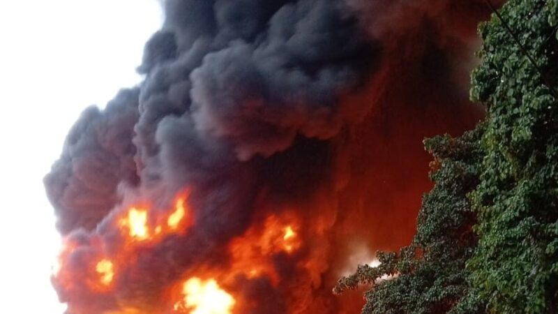 Incendio en Vertedero de Cancino Adentro Desata Alarma en Santo Domingo Este