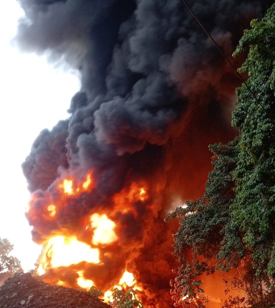 Incendio en Vertedero de Cancino Adentro Desata Alarma en Santo Domingo Este