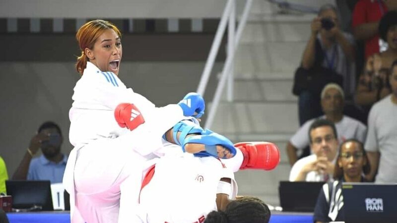 Thalía Terrero Brilla con Oro en Juegos Centroamericanos de Karate