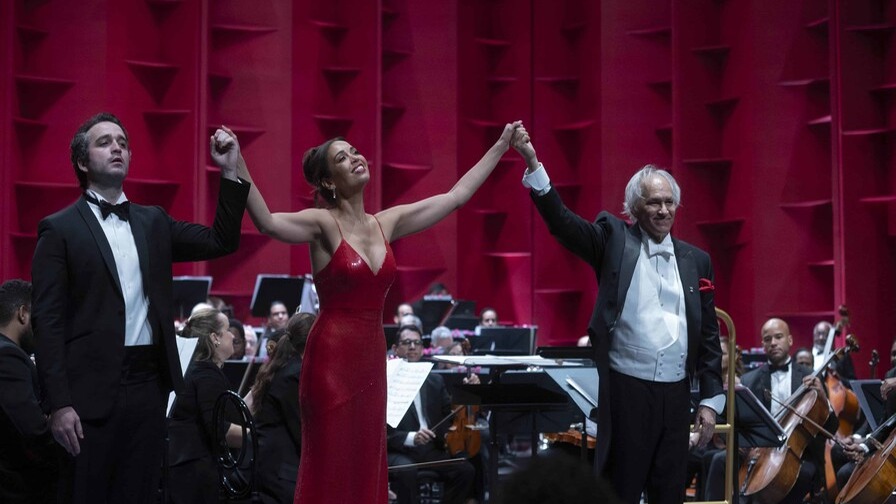 Nadine Sierra y Xabier Anduaga Encantan en la Gala de Ópera en Santo Domingo