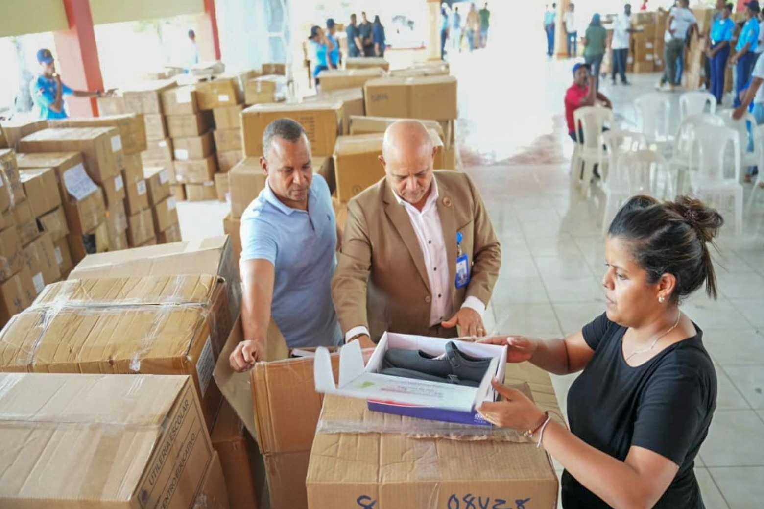 INABIE Distribuye Más de 815,000 Kits Escolares en Todo el País