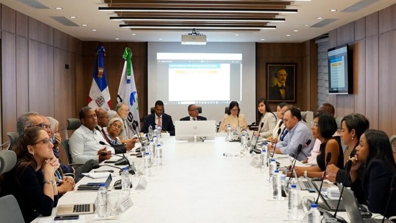 CNSS Avanza en Propuesta para Fondo de Medicamentos de Alto Costo