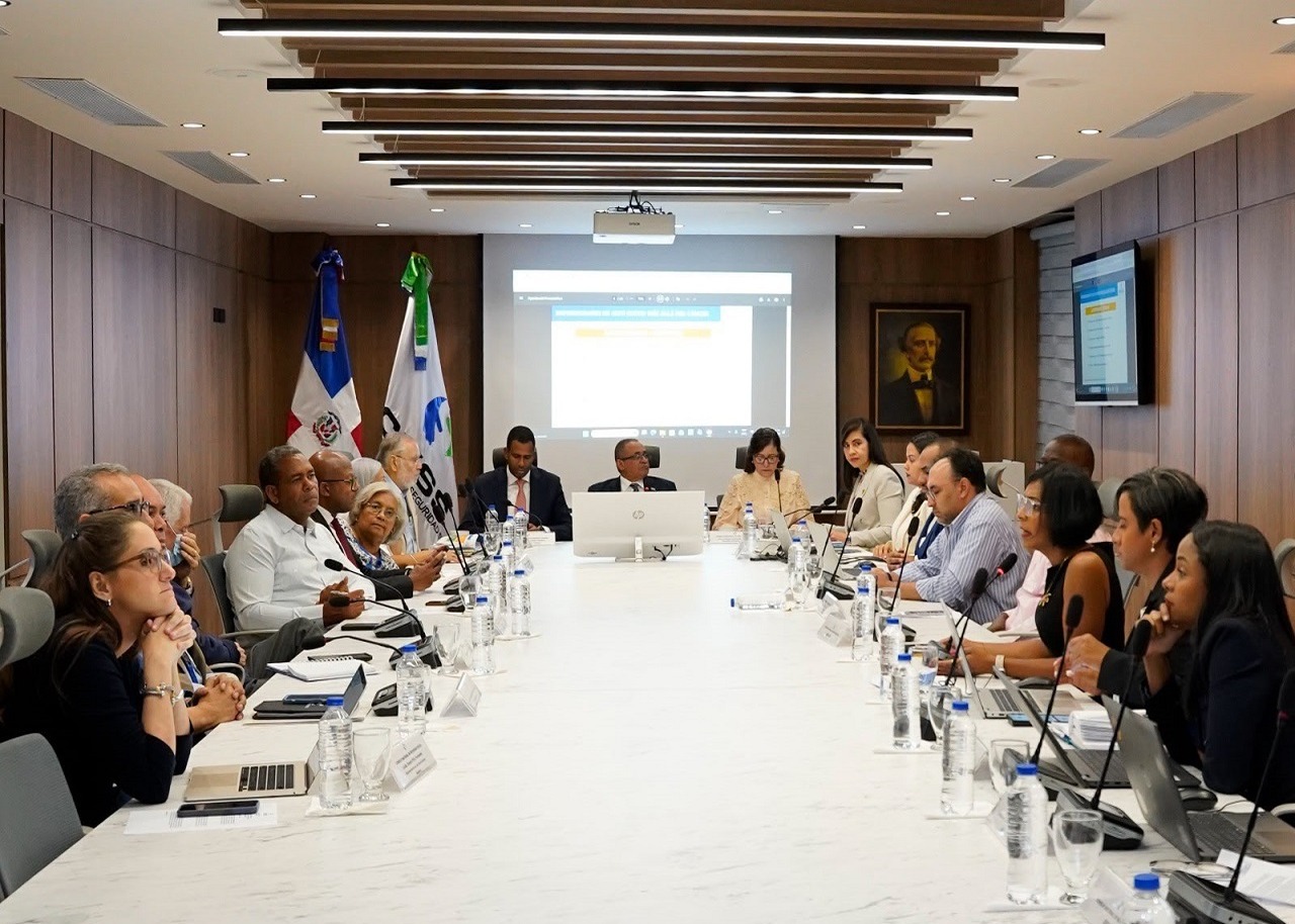 CNSS Avanza en Propuesta para Fondo de Medicamentos de Alto Costo
