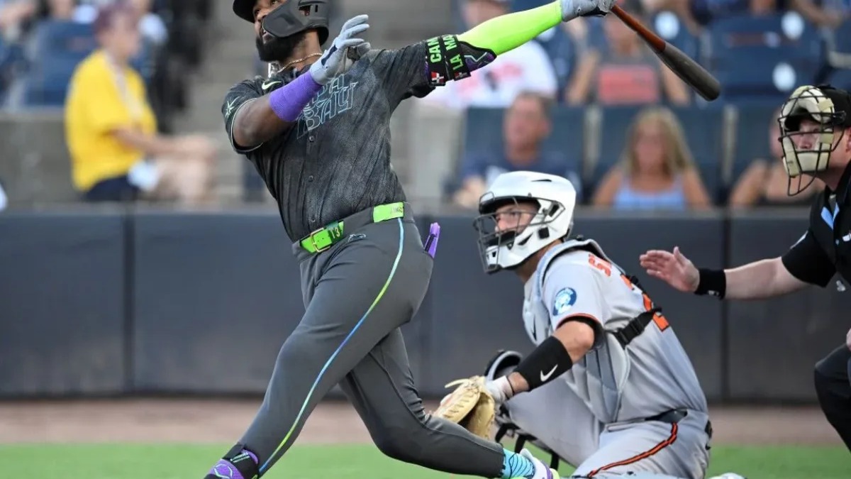 Junior Caminero Brilla con su Segundo Jonrón Consecutivo, Alcanzando 37 en la Temporada