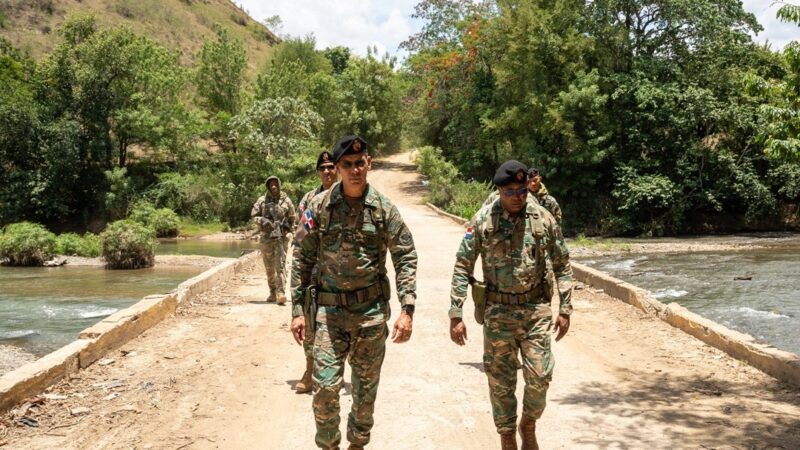 Ejército Dominicano Refuerza Seguridad Fronteriza con Supervisión Estratégica