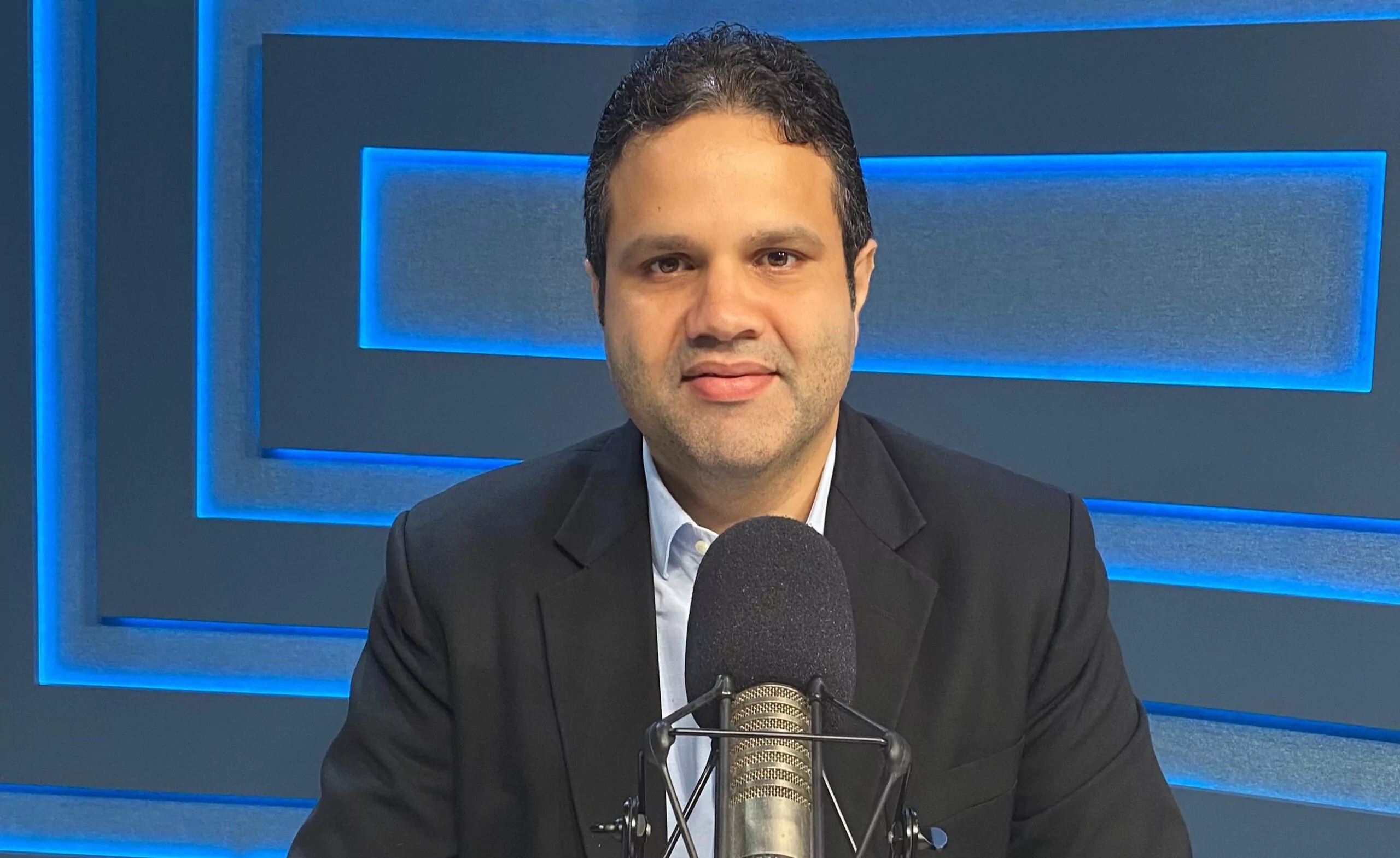 Factores Clave en la Fortaleza del Peso Dominicano Según Richard Medina