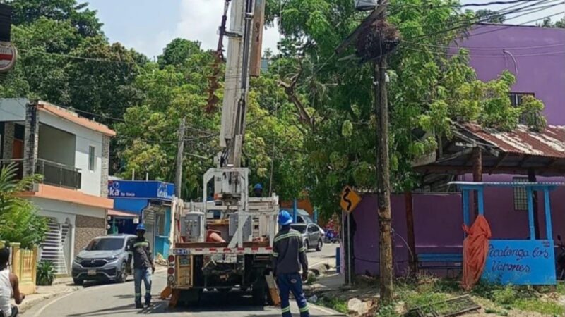 Edeeste Moderniza Circuito Eléctrico para Fortalecer Servicio en El Seibo y Miches