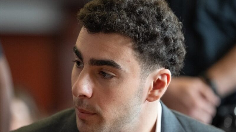 Luigi Mangione Confiesa el Asesinato de Brian Thompson en Nueva York