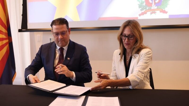 República Dominicana y Arizona Forjan Alianza para Impulsar la Industria de Semiconductores