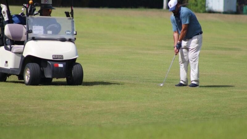 Mario Román y Owen Stewart Lideran en la Copa Rotativa de Golf