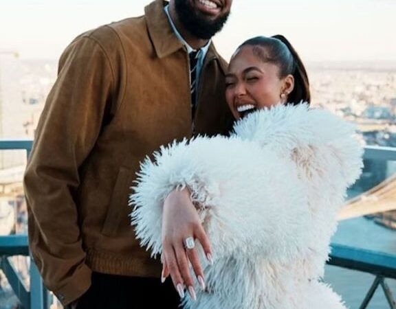 Karl Towns y Jordyn Woods Celebran su Amor en una Deslumbrante Boda en Malibú