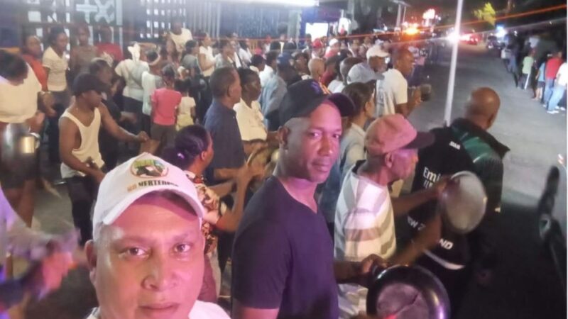 Residentes de La Cuaba alzan su voz contra vertedero