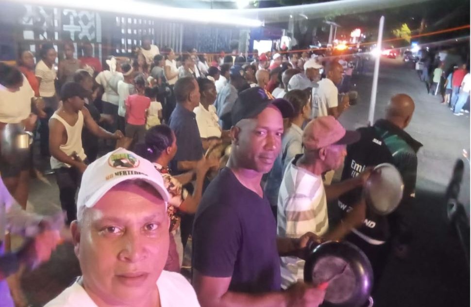 Residentes de La Cuaba alzan su voz contra vertedero