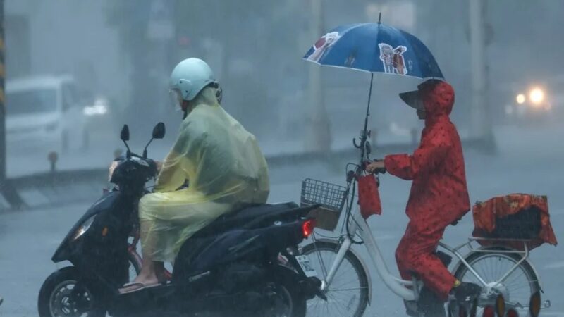 Alerta Roja en el Este de China por la Llegada del Tifón Dolphin