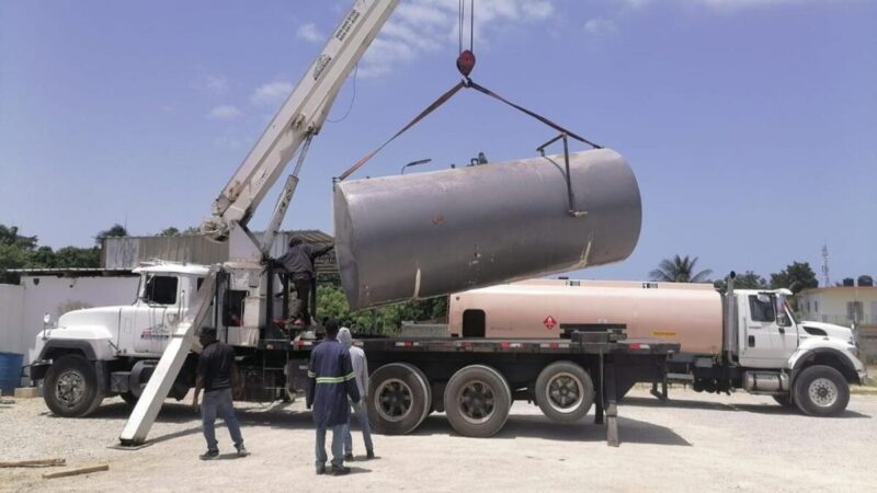 Autoridades Desmantelan Red de Comercio Ilícito de Combustibles y Cigarrillos