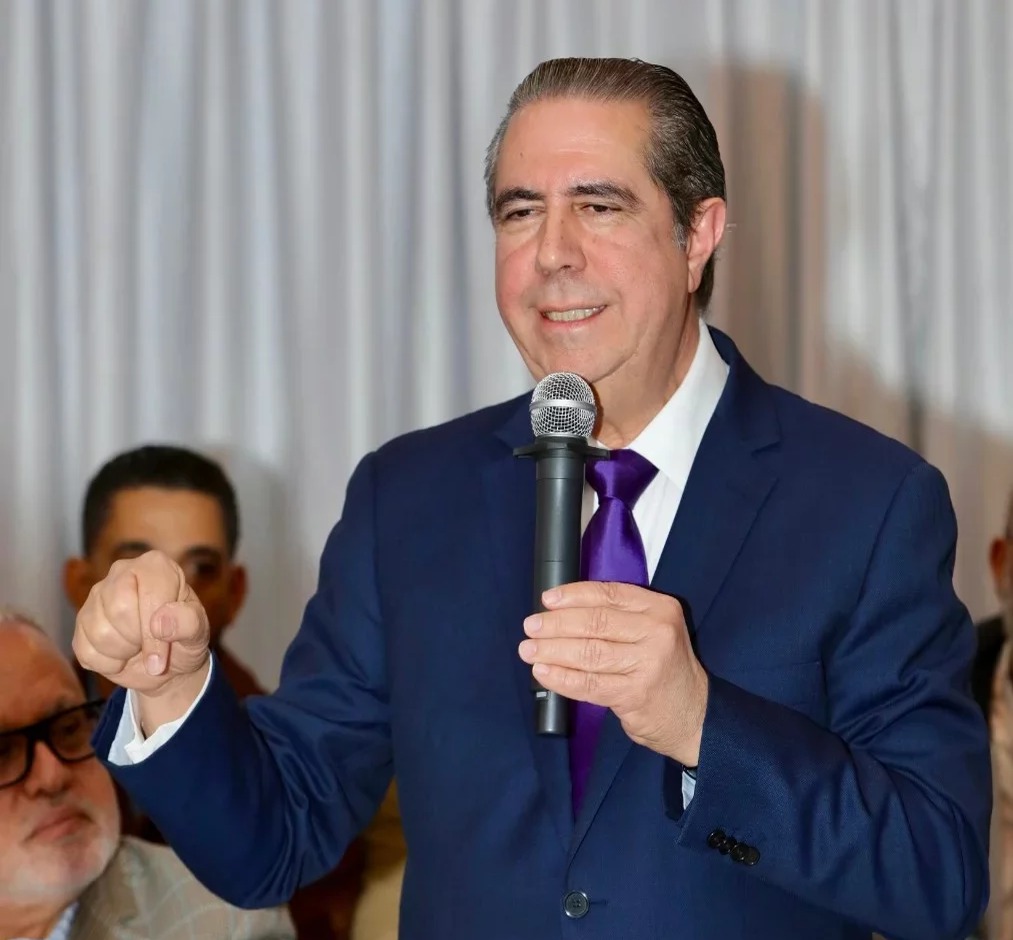 Francisco Javier García Critica el Silencio del PLD tras Debate Presidencial