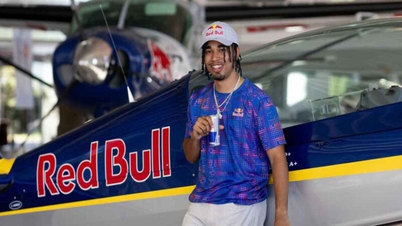 Dominicano RD Javi Competirá Contra Max Verstappen en Silverstone