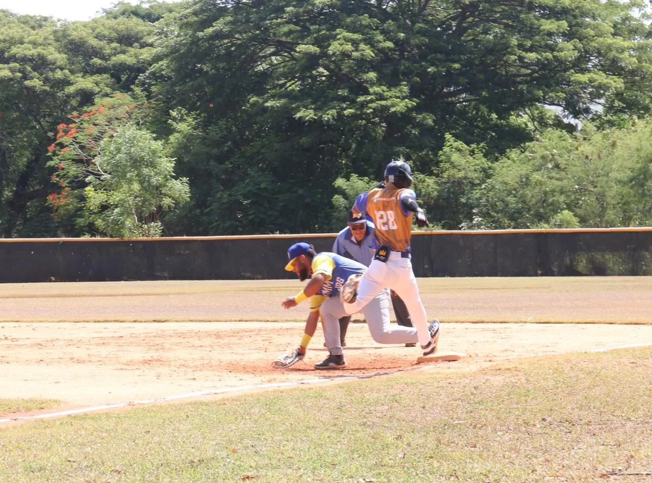 Nuevo Reglamento Fortalece Supervisión del Béisbol en República Dominicana