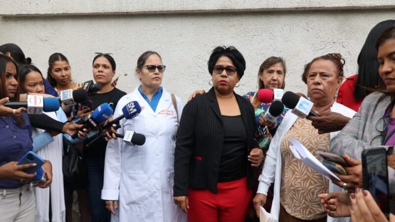 Médicos del Hospital Padre Billini Detienen Servicios en Protesta por Nombramiento de Nuevo Director