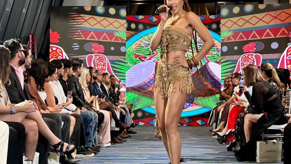 Sarodj Enciende la Pasarela de Giannina Azar en Trendy Fashion Week