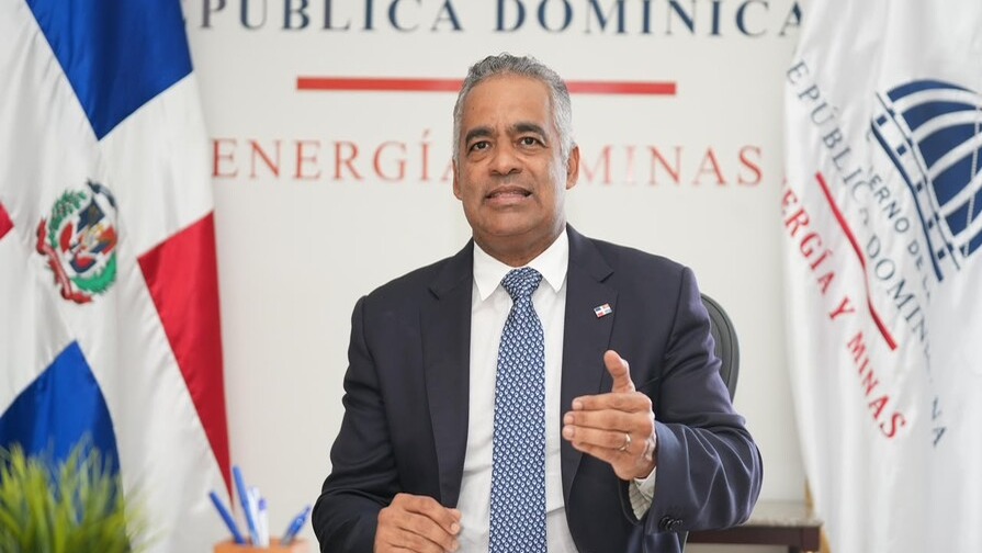 Ministro de Energía Niega Aumento en Tarifas Eléctricas