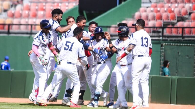 Panamá avanza a la final de béisbol en los Juegos Centroamericanos tras vencer a República Dominicana