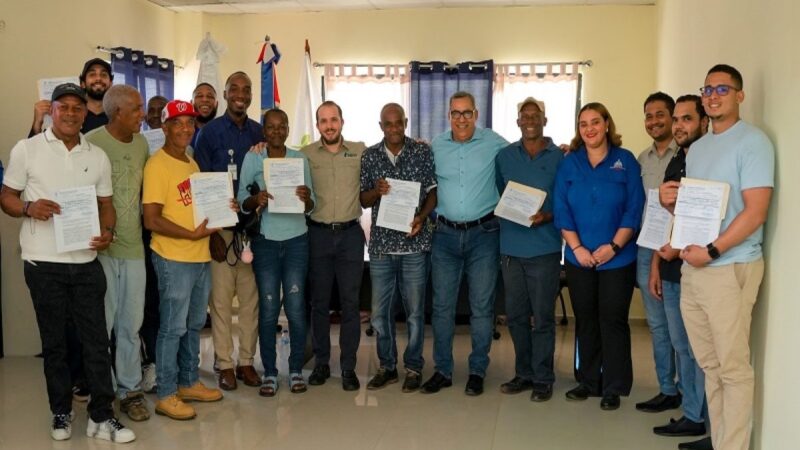 Gobierno Dominicano Invierte RD$21 Millones en Bonos para Modernizar Riego Agrícola