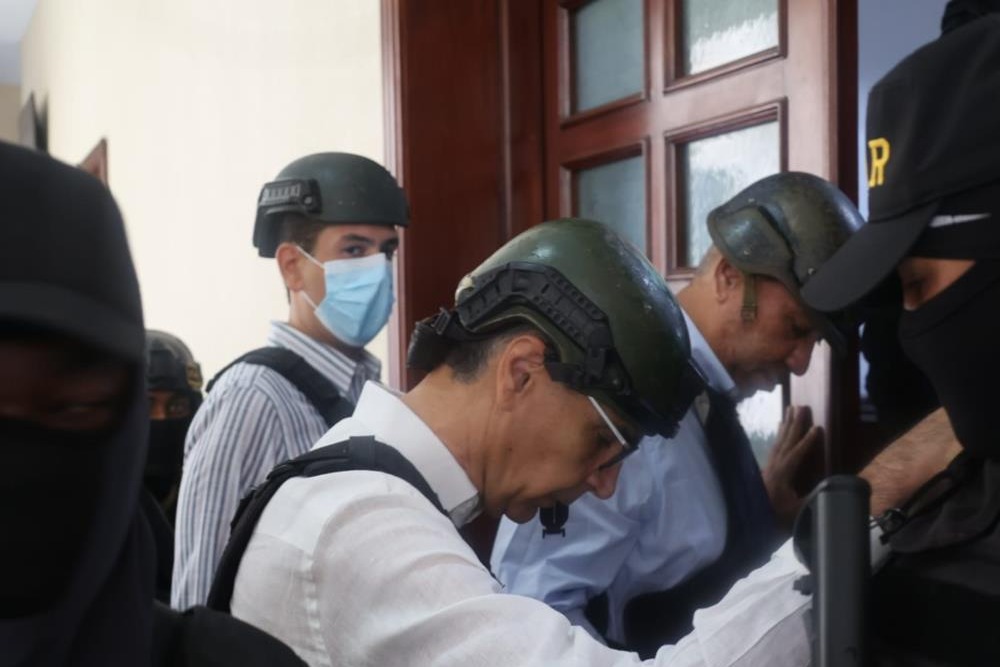 Trasladan a Santiago Hazim y otros implicados del caso SeNaSa al tribunal para audiencia clave