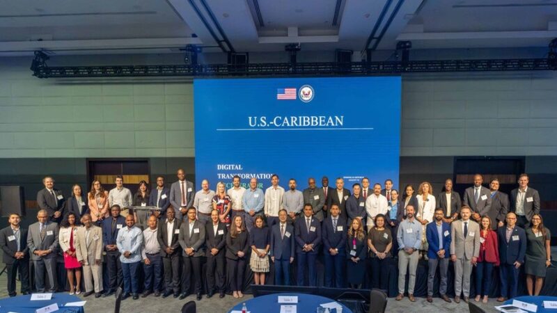 EE.UU. Impulsa la Infraestructura Digital en el Caribe