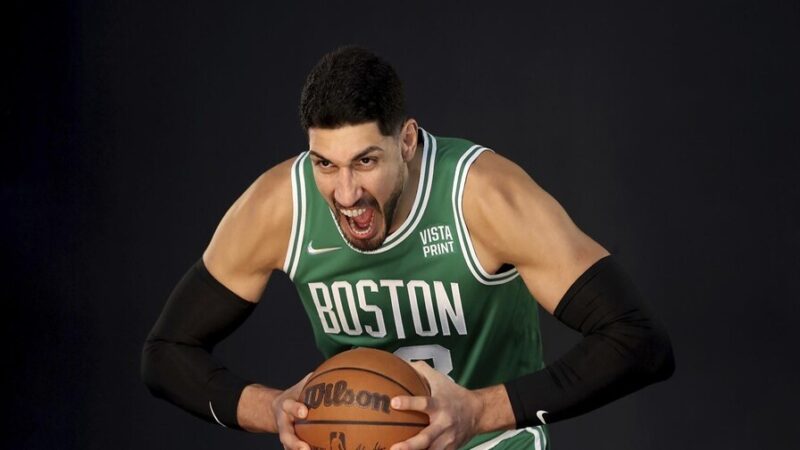 Enes Kanter Freedom Aspira a la WNBA en Medio de Controversia