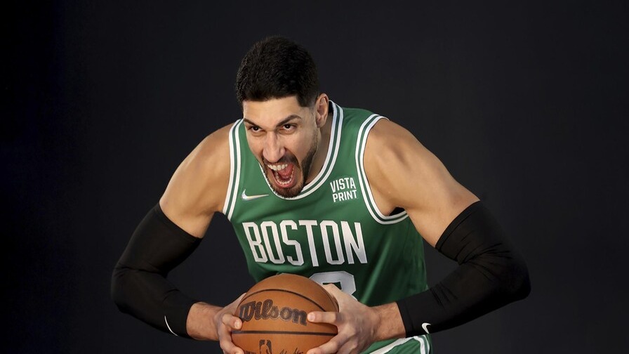 Enes Kanter Freedom Aspira a la WNBA en Medio de Controversia