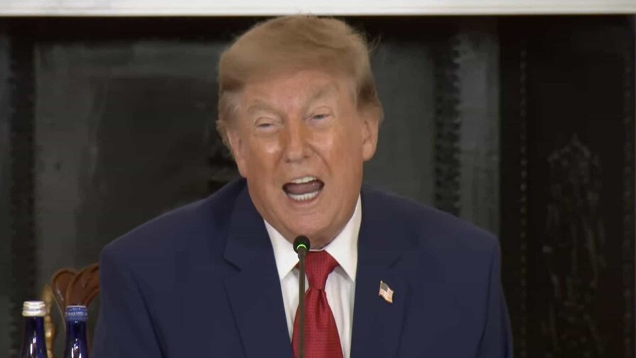 Trump Emite Orden Ejecutiva sobre Vacunación Infantil